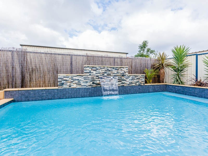 10 Araluen Crescent, Bertram WA 6167
