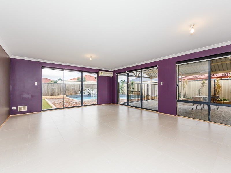 10 Araluen Crescent, Bertram WA 6167