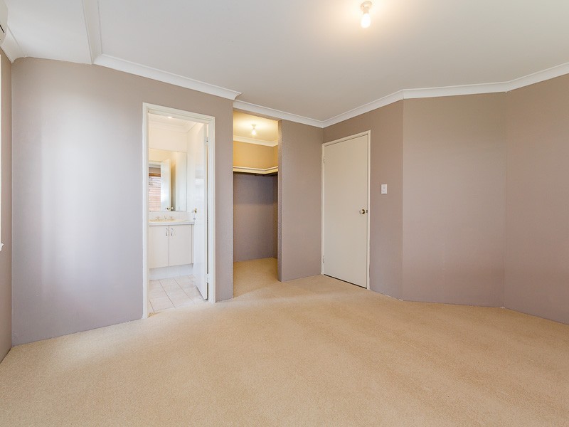 10 Araluen Crescent, Bertram WA 6167