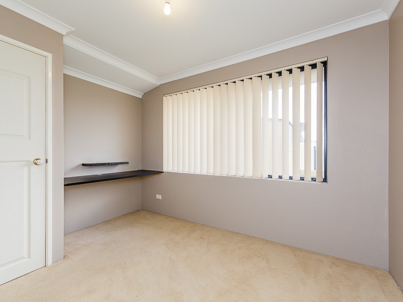 10 Araluen Crescent, Bertram WA 6167