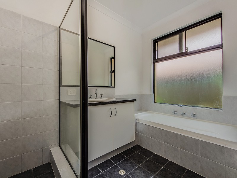 9 Westcliff Street, Wellard WA 6170