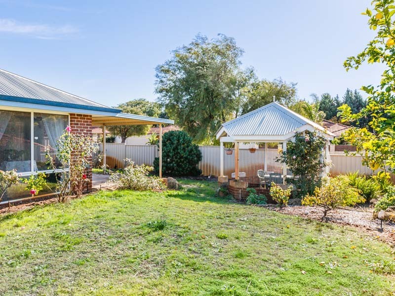 1 Walmer Place, Orelia WA 6167