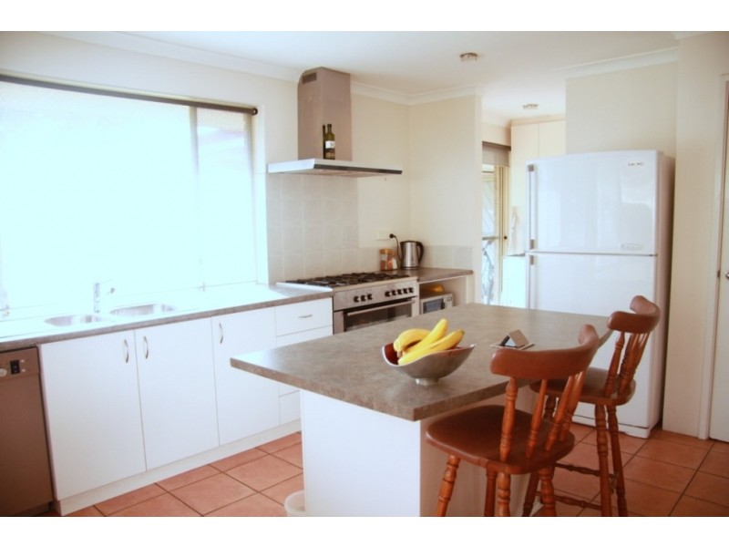 9 Shady Grove, Yangebup WA 6164