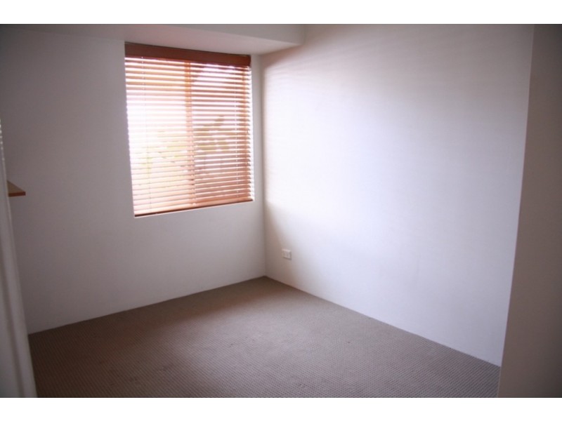 9 Shady Grove, Yangebup WA 6164