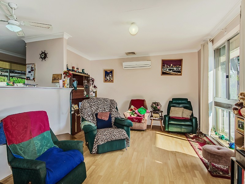 33 Corring Way, Parmelia WA 6167