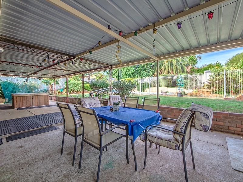 33 Corring Way, Parmelia WA 6167