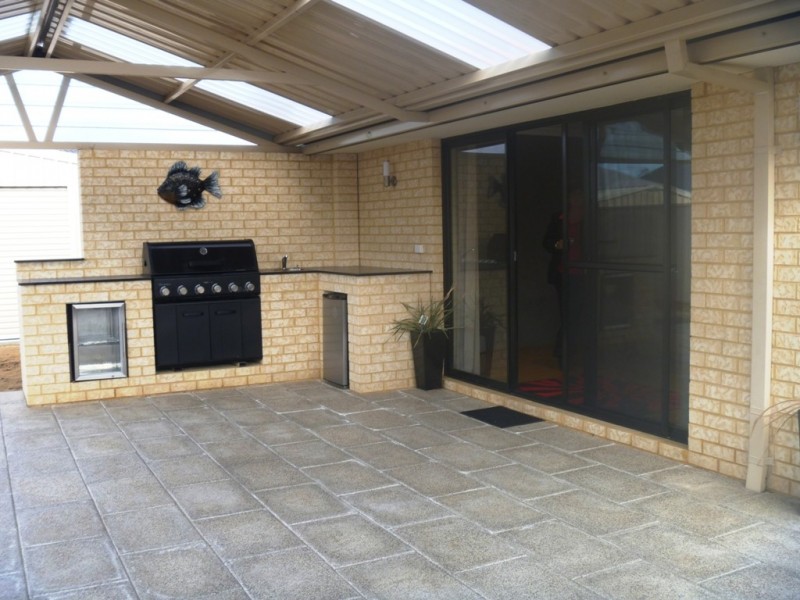 36 Whiteman Crescent, Bertram WA 6167