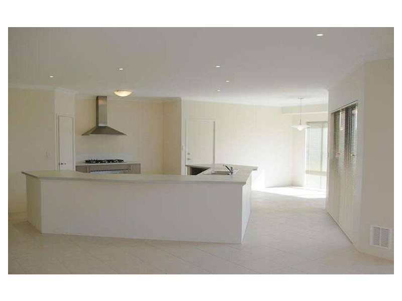 212 Runnymede Gate, Leda WA 6170