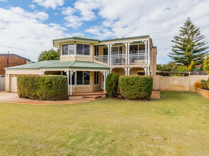 5 Forrester Road, Safety Bay WA 6169