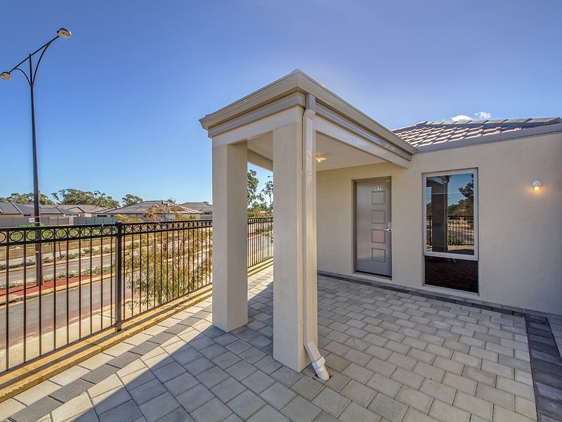 Unit 2, 23 Leda Boulevard, Wellard WA 6170