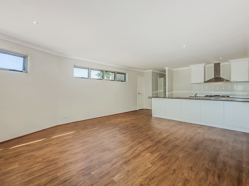 Unit 2, 23 Leda Boulevard, Wellard WA 6170