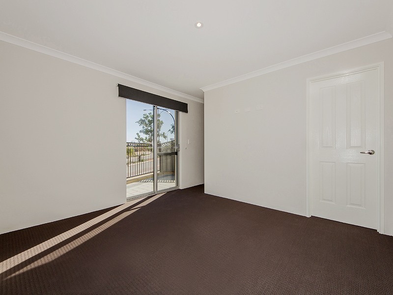 Unit 2, 23 Leda Boulevard, Wellard WA 6170