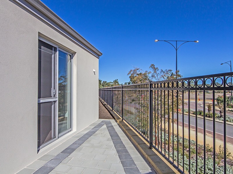 Unit 2, 23 Leda Boulevard, Wellard WA 6170