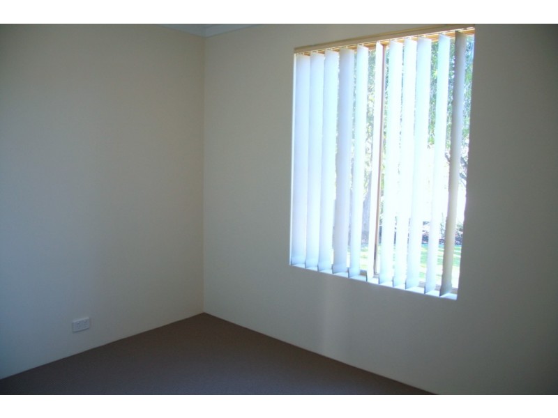 35 South Lake Drive, South Lake WA 6164