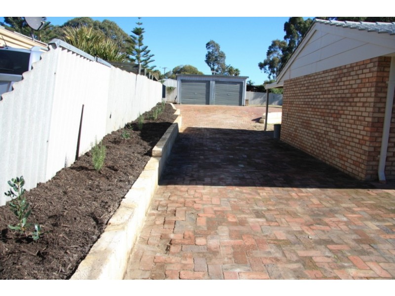 35 South Lake Drive, South Lake WA 6164