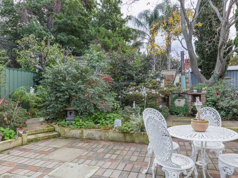 13 Blay Road, Calista WA 6167