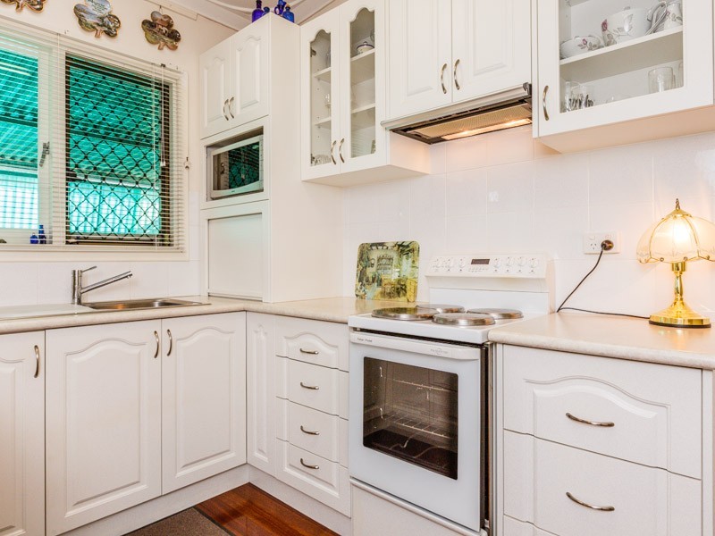 13 Blay Road, Calista WA 6167