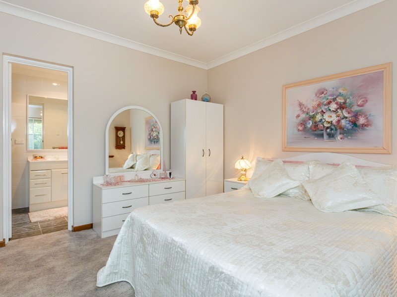 13 Blay Road, Calista WA 6167