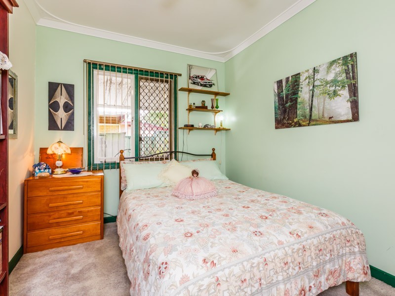 13 Blay Road, Calista WA 6167