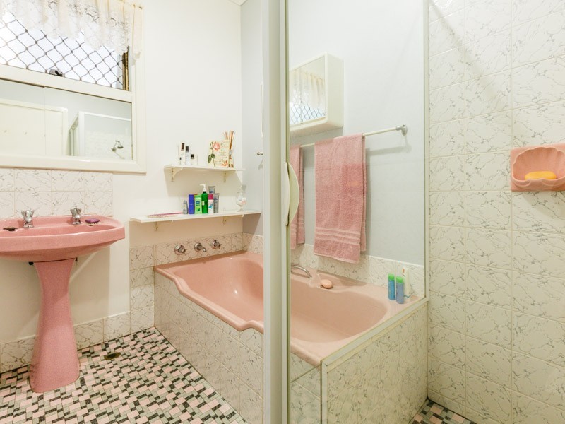 13 Blay Road, Calista WA 6167