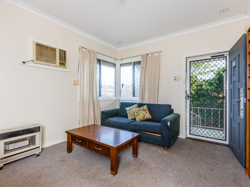 21 Hennessy Avenue, Orelia WA 6167