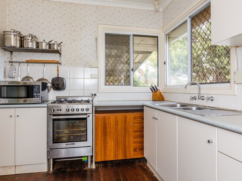 21 Hennessy Avenue, Orelia WA 6167