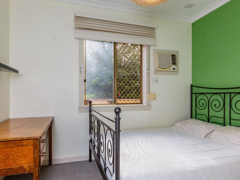 21 Hennessy Avenue, Orelia WA 6167