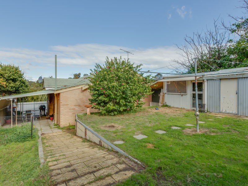 21 Hennessy Avenue, Orelia WA 6167
