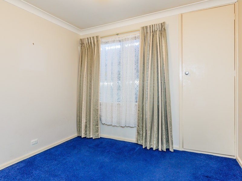 8 Cowling Way, Parmelia WA 6167