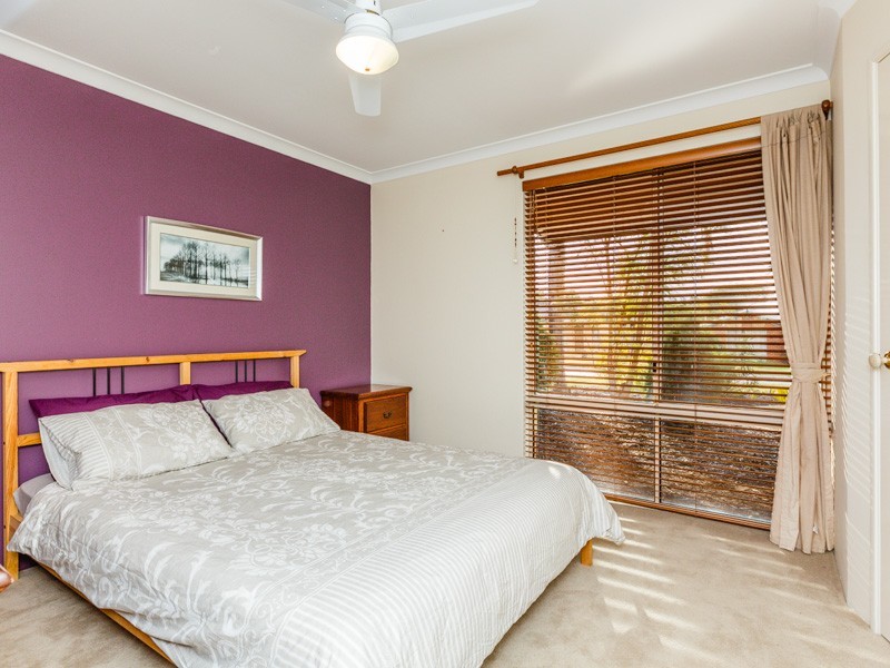 4 Stipling Gardens, Leda WA 6170