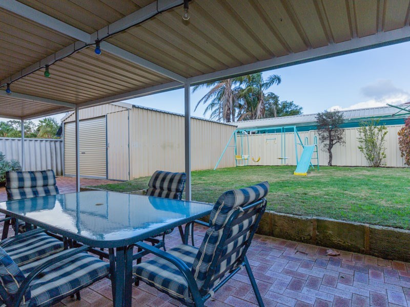 4 Stipling Gardens, Leda WA 6170