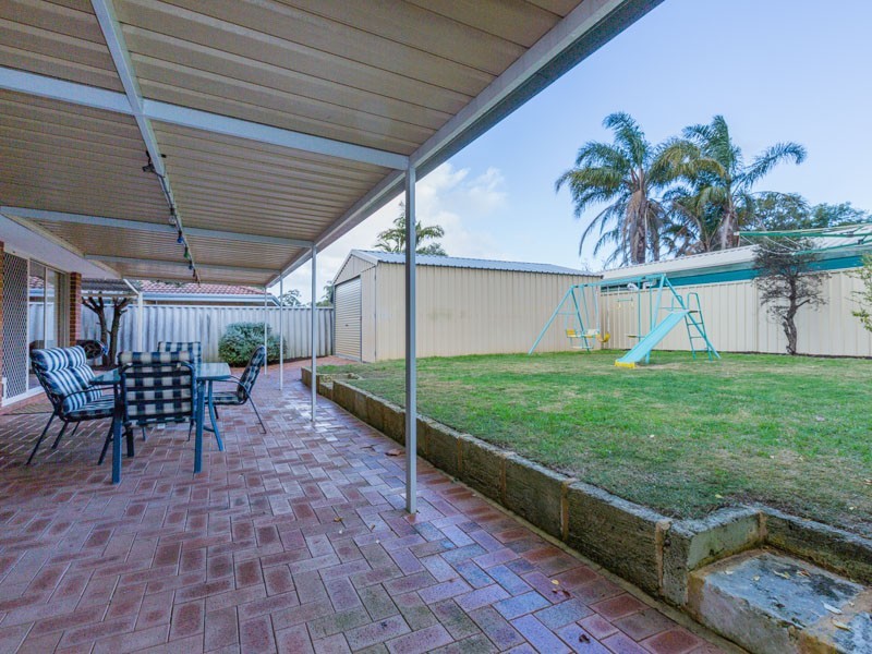4 Stipling Gardens, Leda WA 6170