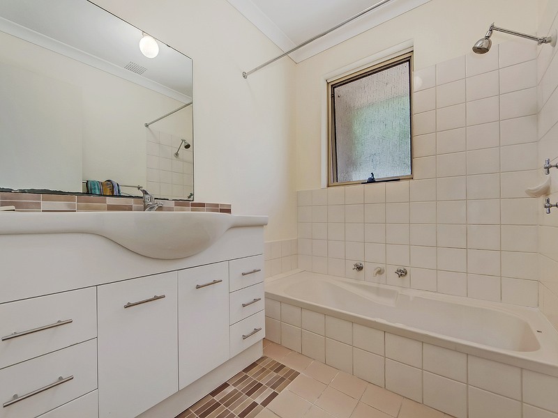 9 Dixon Mews, Leda WA 6170