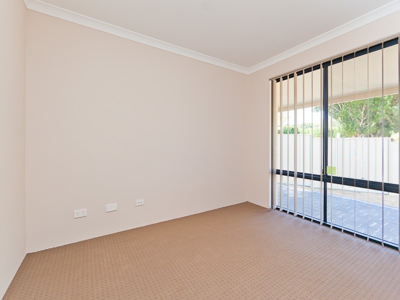 2C Atkinson Road, Medina WA 6167