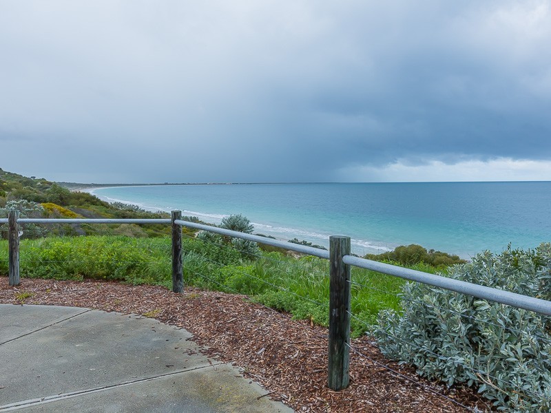 6 St Ives Cove, Warnbro WA 6169