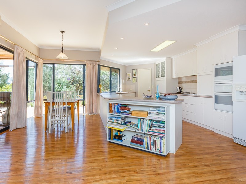 6 St Ives Cove, Warnbro WA 6169