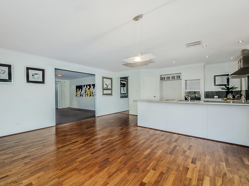 24 Vernon Gough Drive, Baldivis WA 6171