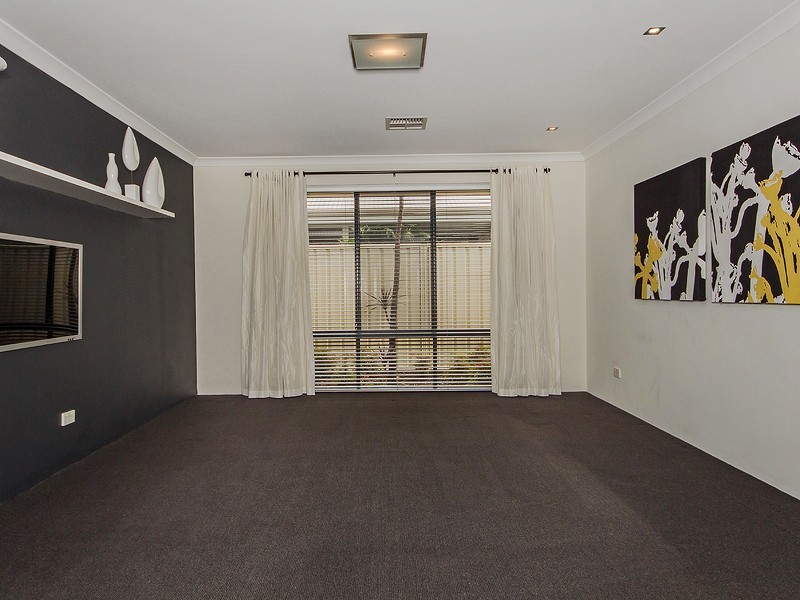 24 Vernon Gough Drive, Baldivis WA 6171