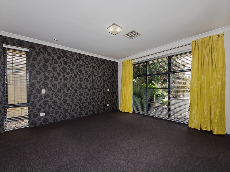 24 Vernon Gough Drive, Baldivis WA 6171