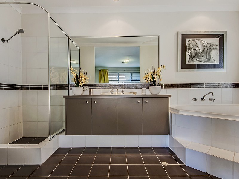 24 Vernon Gough Drive, Baldivis WA 6171