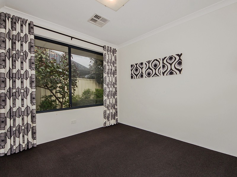 24 Vernon Gough Drive, Baldivis WA 6171