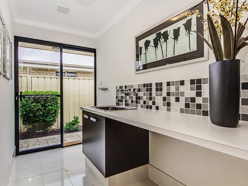 24 Vernon Gough Drive, Baldivis WA 6171