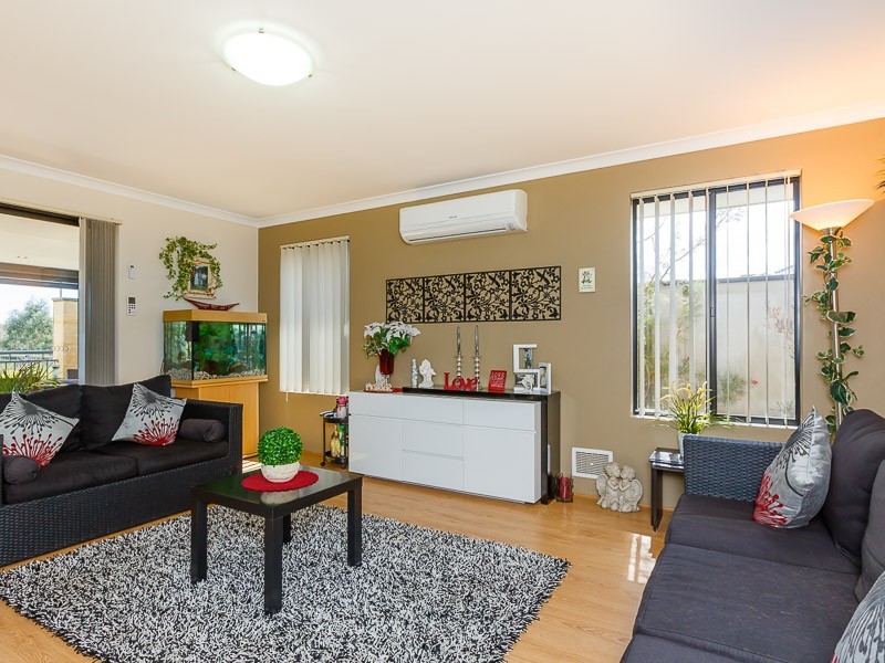 2 Onyx Lane, Wellard WA 6170