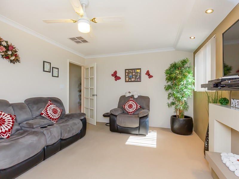 2 Onyx Lane, Wellard WA 6170