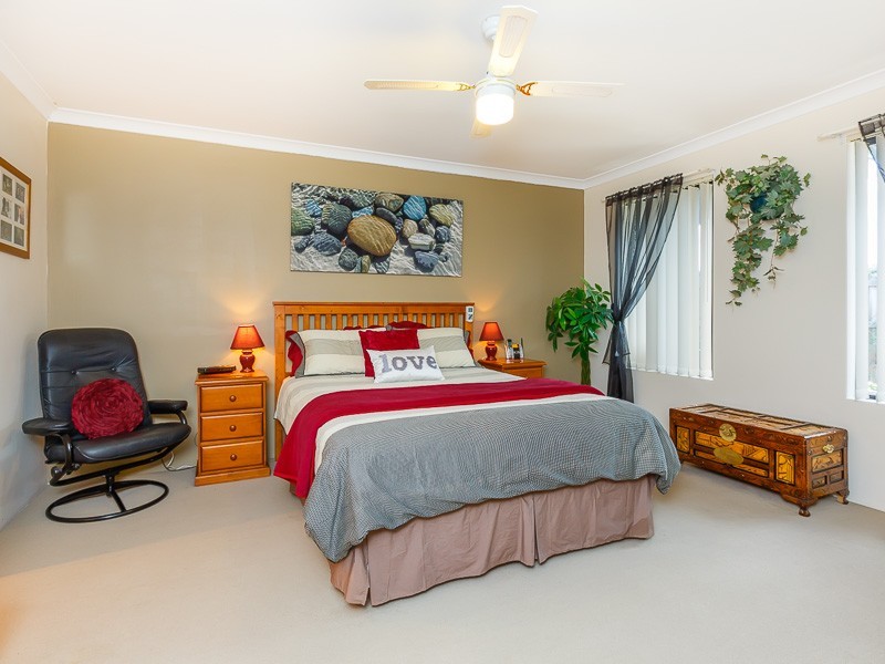 2 Onyx Lane, Wellard WA 6170