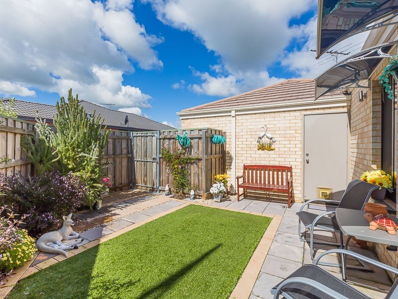 2 Onyx Lane, Wellard WA 6170