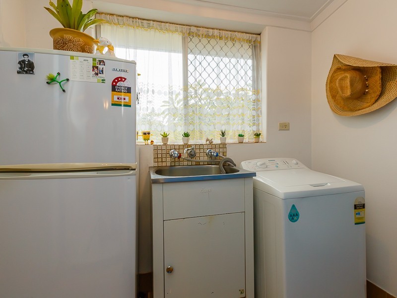 30 Dawson Way, Parmelia WA 6167