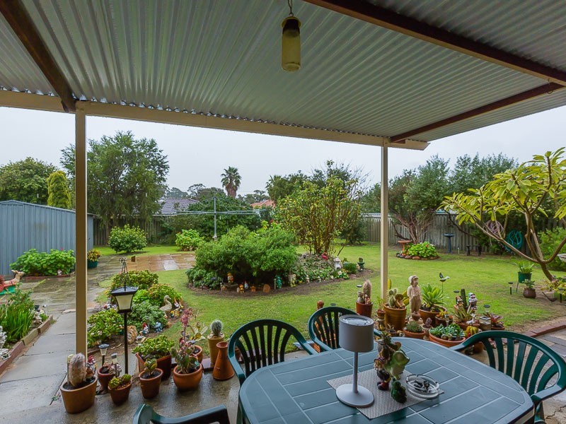 30 Dawson Way, Parmelia WA 6167