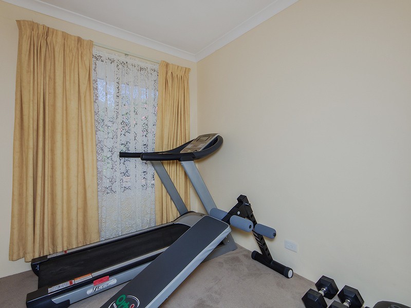 2 Ferris Green, Parmelia WA 6167