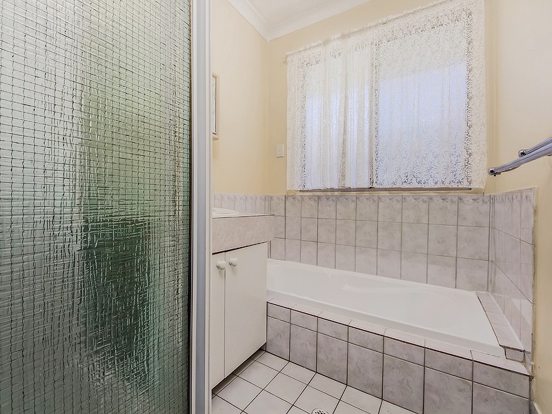 2 Ferris Green, Parmelia WA 6167